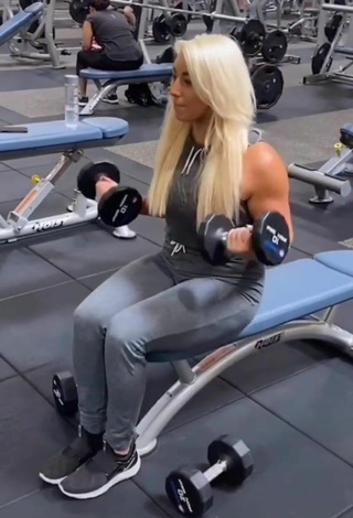 5. Hot Alexandria Knight Shows Butt while doing Sports Exercises