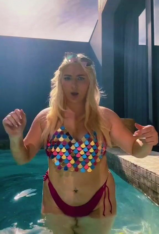 3. Sexy Alexandria Knight in Bikini at the Swimming Pool