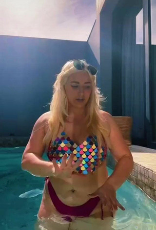 5. Sexy Alexandria Knight in Bikini at the Swimming Pool