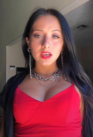 2. Luscious Brooke Sanchez Shows Cleavage in Red Crop Top