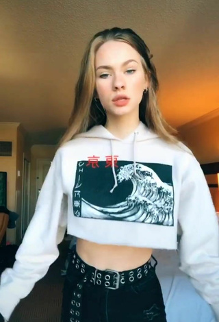 Beautiful Ali Mykal in Sexy Crop Top