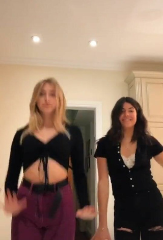 3. Sexy Ally Jenna Shows Cleavage in Black Crop Top