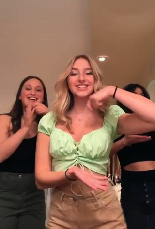 2. Cute Ally Jenna Shows Cleavage in Light Green Crop Top