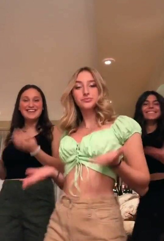 4. Cute Ally Jenna Shows Cleavage in Light Green Crop Top