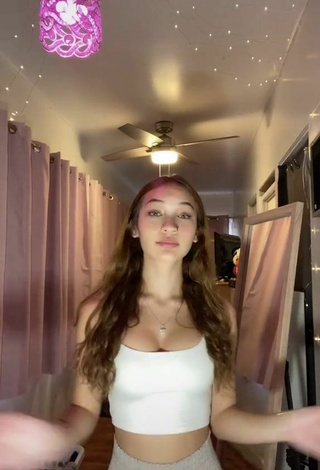 3. Hot Hali'a Beamer Shows Cleavage in White Crop Top and Bouncing Boobs