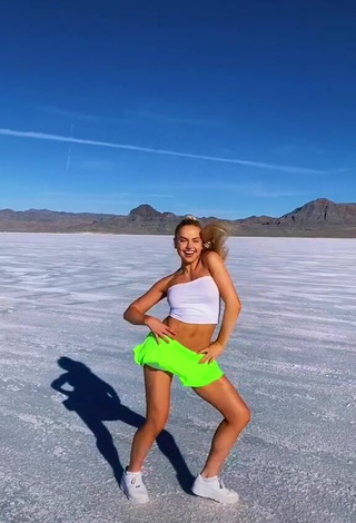 Sultry Altasweet in White Tube Top while doing Dance