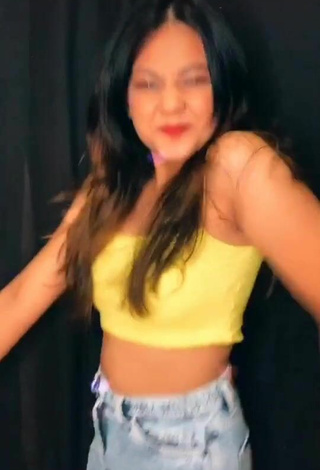 2. Titillating Aneesah Ukani in Crop Top