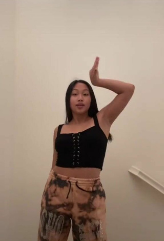 5. Titillating Anneston Pisayavong in Black Crop Top and Bouncing Tits