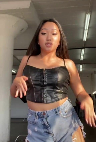 Erotic Anneston Pisayavong in Black Crop Top