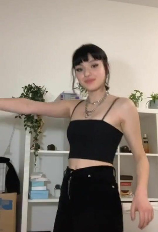 Luscious Anna annvble in Black Crop Top