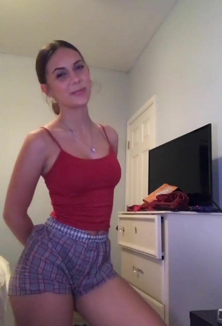 Arianna Flowers in Cute Red Crop Top and Bouncing Boobs