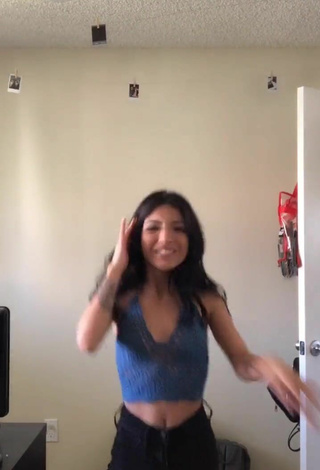 2. Sultry Ashley Valdez Shows Cleavage in Blue Crop Top