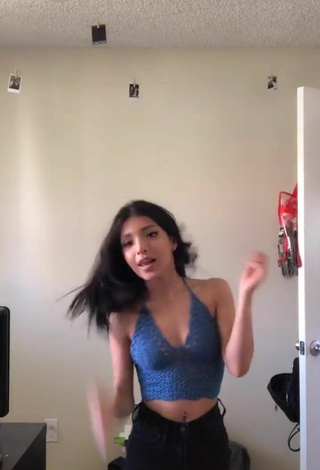 4. Sultry Ashley Valdez Shows Cleavage in Blue Crop Top