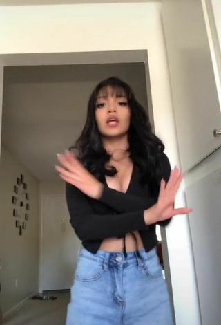 Pretty Ashley Valdez Shows Cleavage in Black Crop Top