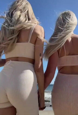 Hot Brittanie Nash Shows Butt at the Beach