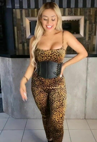 5. Sultry Alemia Rojas Shows Cleavage in Leopard Overall