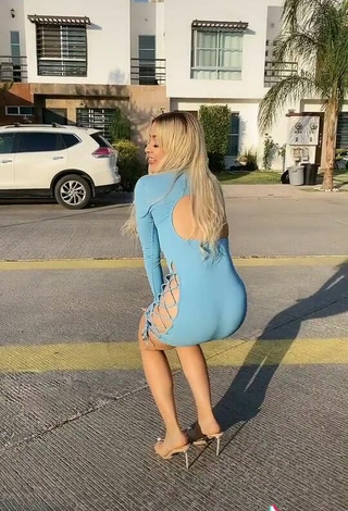 5. Cute Alemia Rojas Shows Big Butt in a Street