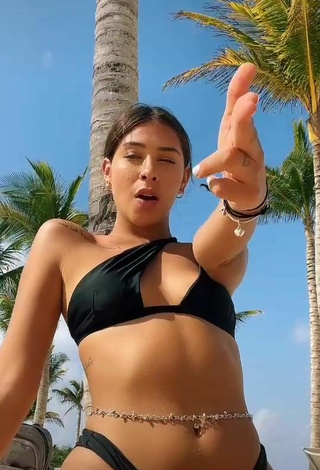 2. Alexia García Looks Cute in Black Bikini at the Beach