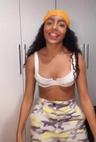 5. Sultry Any Gabrielly in White Bra