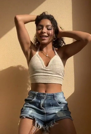 5. Luscious Any Gabrielly in Beige Crop Top