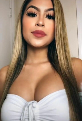 Desiree Montoya Shows Cleavage in Seductive White Crop Top