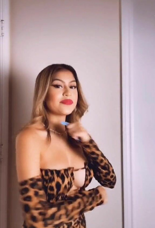 5. Luscious Desiree Montoya Shows Cleavage in Leopard Crop Top