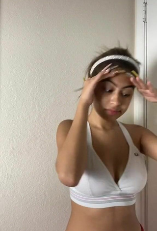 2. Desiree Montoya Shows Cleavage in Sexy Crop Top