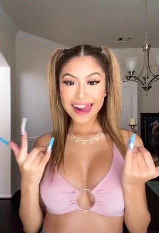 2. Seductive Desiree Montoya Shows Cleavage in Pink Crop Top