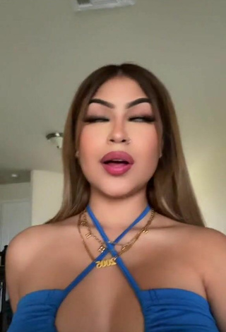 Desiree Montoya Shows her Inviting Cleavage