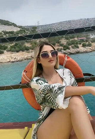 3. Luscious Eda Aslankoç in Olive Bikini in the Sea