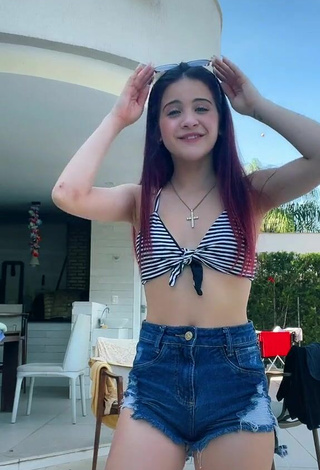 Luscious Maria Manuelly in Crop Top