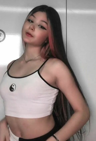 5. Sultry Evelyn Salazar in White Crop Top