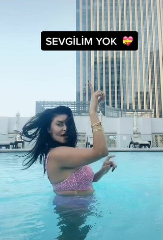 4. Sultry Eylem Şahin Shows Cleavage in Bikini Top at the Swimming Pool