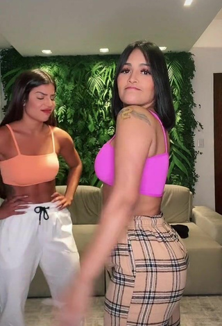 Sexy Flayslane Raiane Preira da Silva in Crop Top