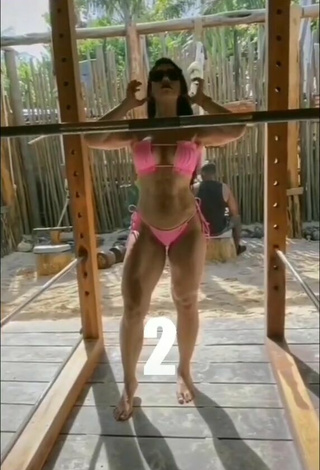 Really Cute Franjomar Shows Cleavage in Pink Bikini while doing Fitness Exercises