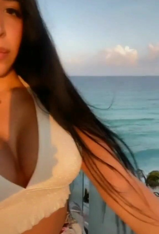 5. Hottie Franjomar Shows Cleavage in White Crop Top on the Balcony