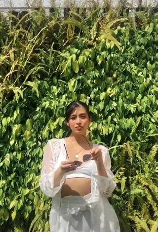 3. Sultry Gabbi Garcia in White Crop Top