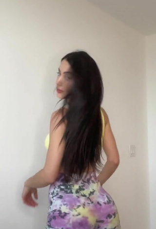 Sultry Georgina Mazzeo Shows Butt