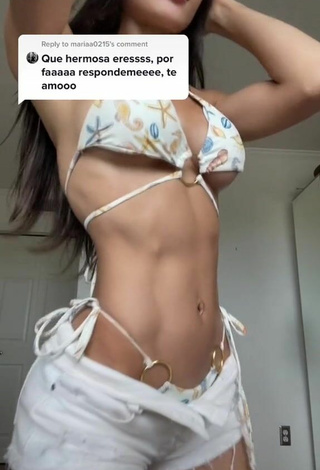 Elegant Georgina Mazzeo Shows Cleavage in Bikini (Underboob)