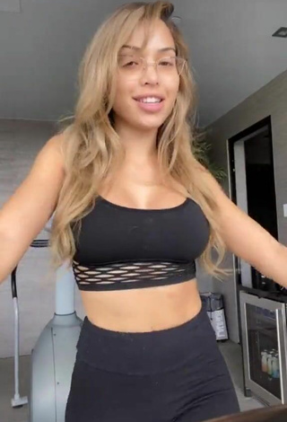 Sweet Maddy Belle in Cute Black Crop Top