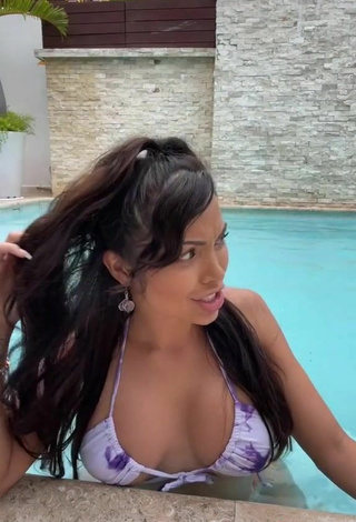 3. Luscious Maddy Belle Shows Cleavage in Bikini Top at the Pool (Underboob)