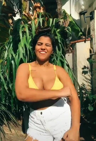 3. Julia Antunes Looks Erotic in Yellow Bikini Top and Bouncing Boobs