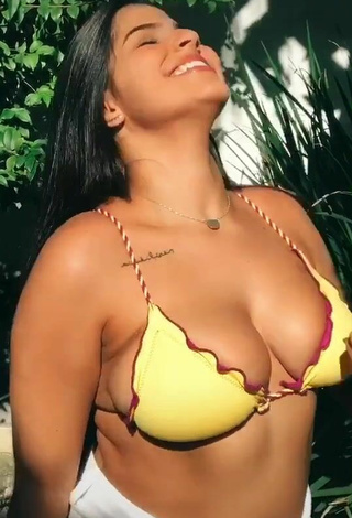 3. Julia Antunes Looks Seductive in Yellow Bikini Top