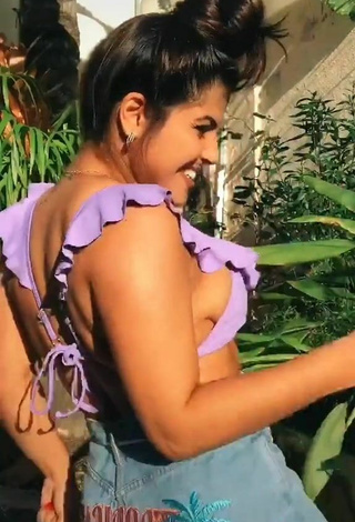 4. Lovely Julia Antunes Shows Cleavage in Purple Bikini Top and Bouncing Boobs (Side Boob)