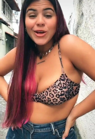 Pretty Julia Antunes Shows Cleavage in Leopard Bikini Top