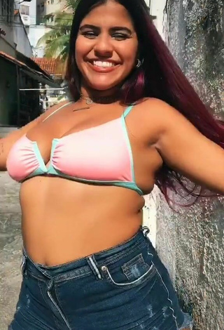 3. Julia Antunes Looks Sweet in Pink Bikini Top and Bouncing Boobs