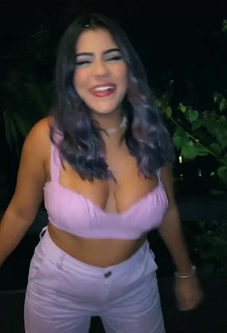 3. Wonderful Julia Antunes Shows Cleavage in Purple Crop Top