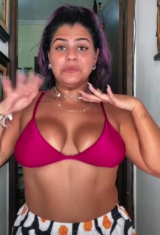 3. Sweetie Julia Antunes Shows Cleavage in Pink Bikini Top and Bouncing Tits