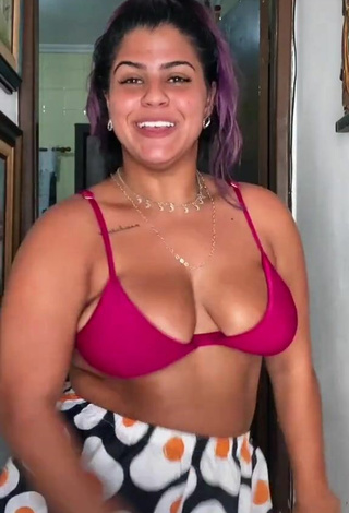 5. Sweetie Julia Antunes Shows Cleavage in Pink Bikini Top and Bouncing Tits