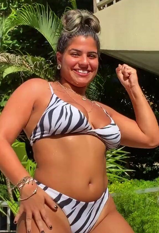 5. Lovely Julia Antunes Shows Cleavage in Zebra Bikini